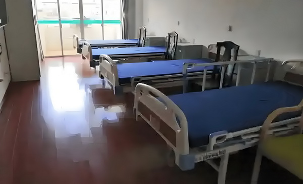 绝色锋芒：侠女之情倾天下